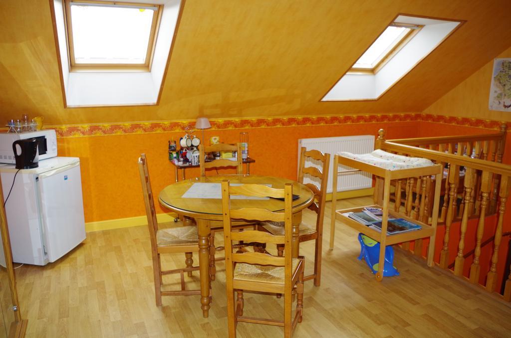 Family Delcour Bed and Breakfast Mailly-Maillet Esterno foto