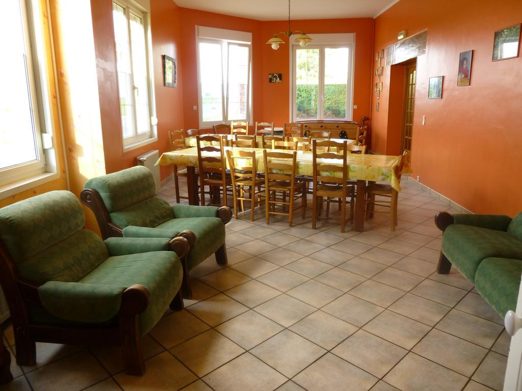 Family Delcour Bed and Breakfast Mailly-Maillet Esterno foto